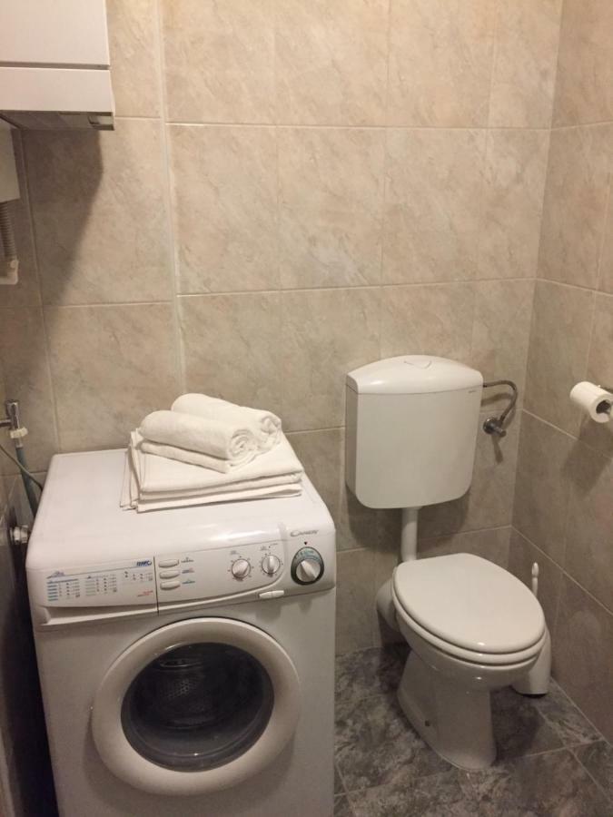 Studio Apartman Lara *** Осиек Экстерьер фото
